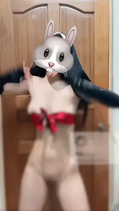 234811jjczii0cepiqpqme.gif